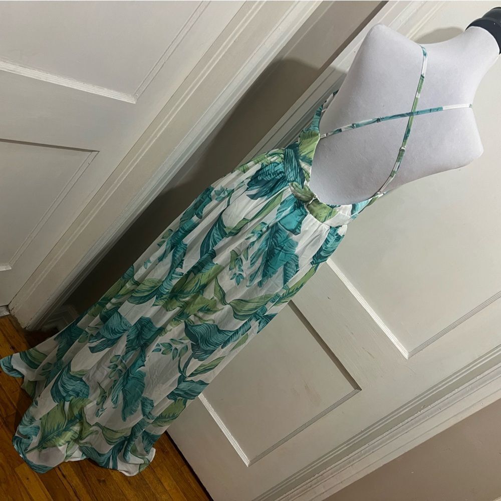 Sexy Plunge Back Gown by Ricarica Women's Large Green Leaf Pattern